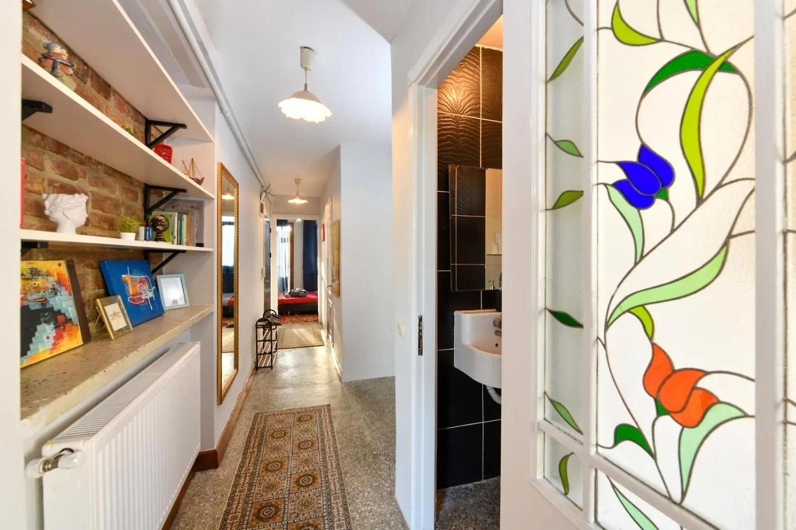 Galata Tower Is Almost In Your Bedroom And In The Balconies Rooftop Terrace With Golden Horn View Estambul