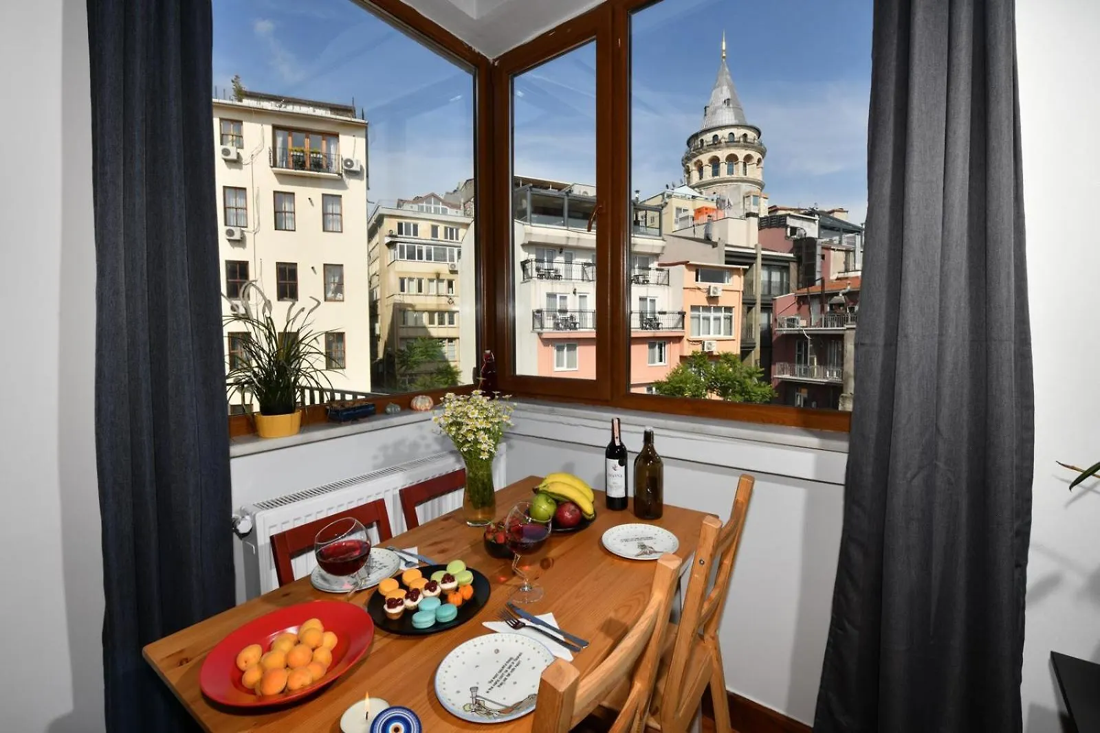 Galata Tower Is Almost In Your Bedroom And In The Balconies Rooftop Terrace With Golden Horn View Estambul 0*,  Turquía
