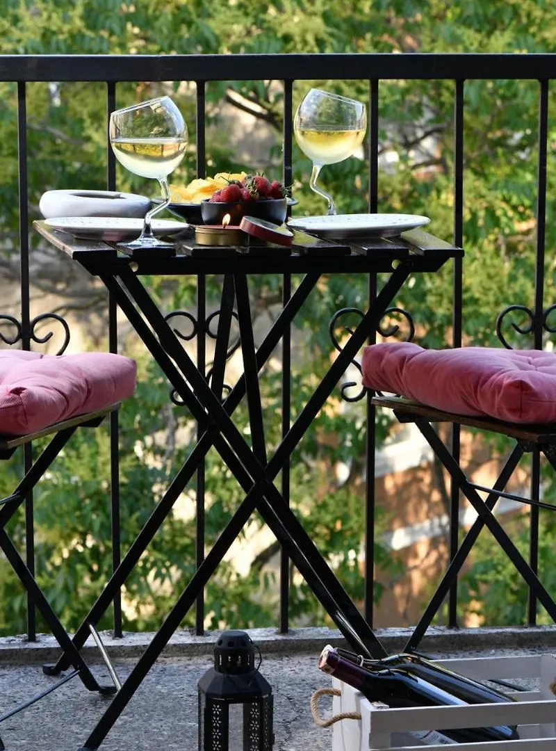 Galata Tower Is Almost In Your Bedroom And In The Balconies Rooftop Terrace With Golden Horn View Κωνσταντινούπολη Διαμέρισμα